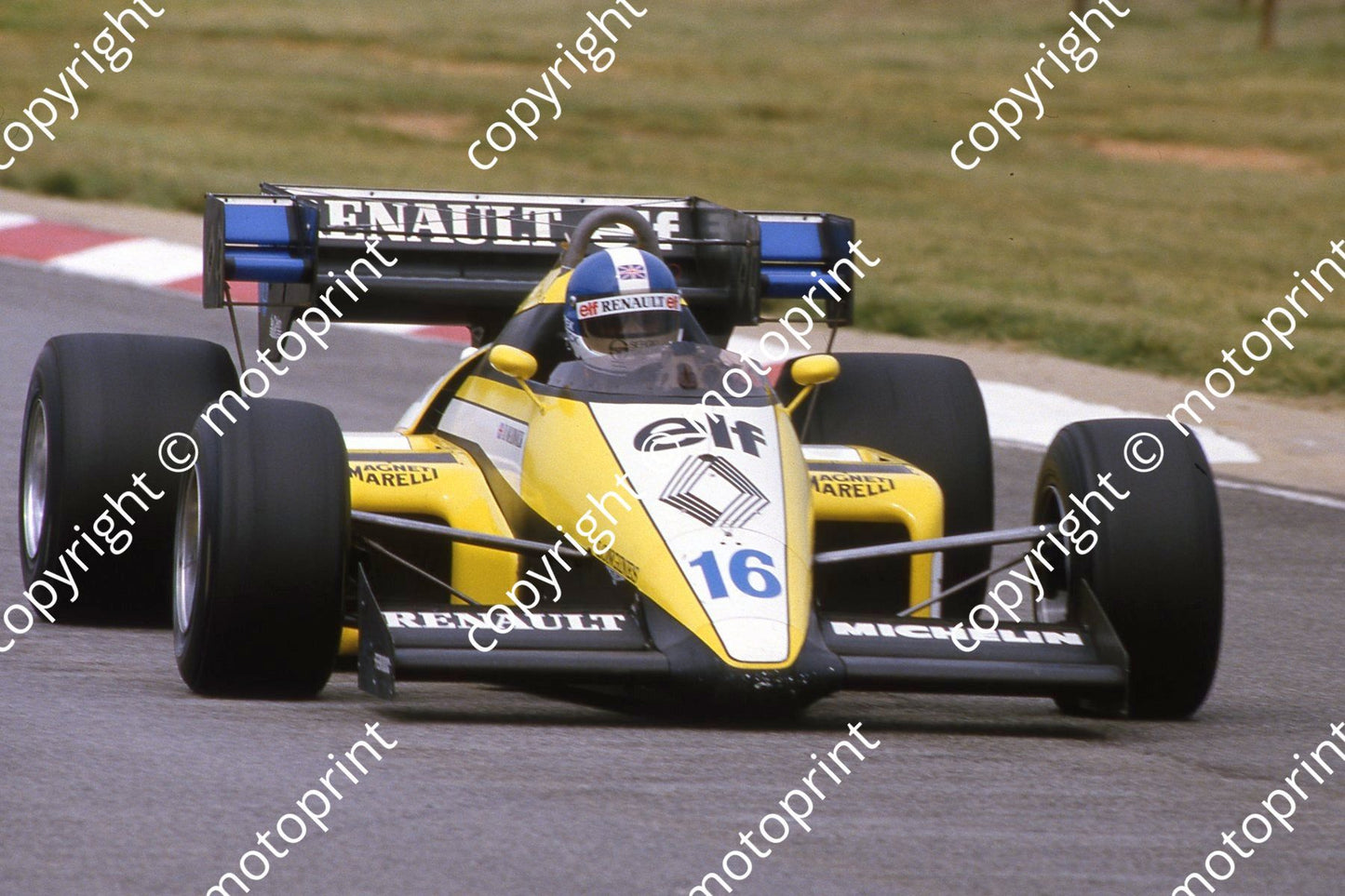 16 Derek Warwick Renault RE50 (courtesy Roger Swan) (3)