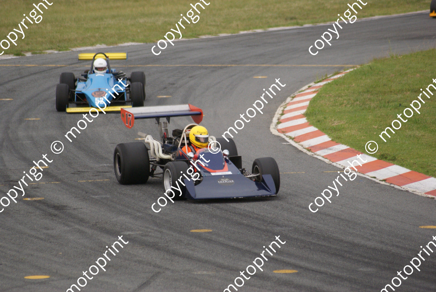 17 Greg Mills SANA Buick F5000 52 Roddy Mills Pilbeam MP52FF2000 has 1600 eng (2)
