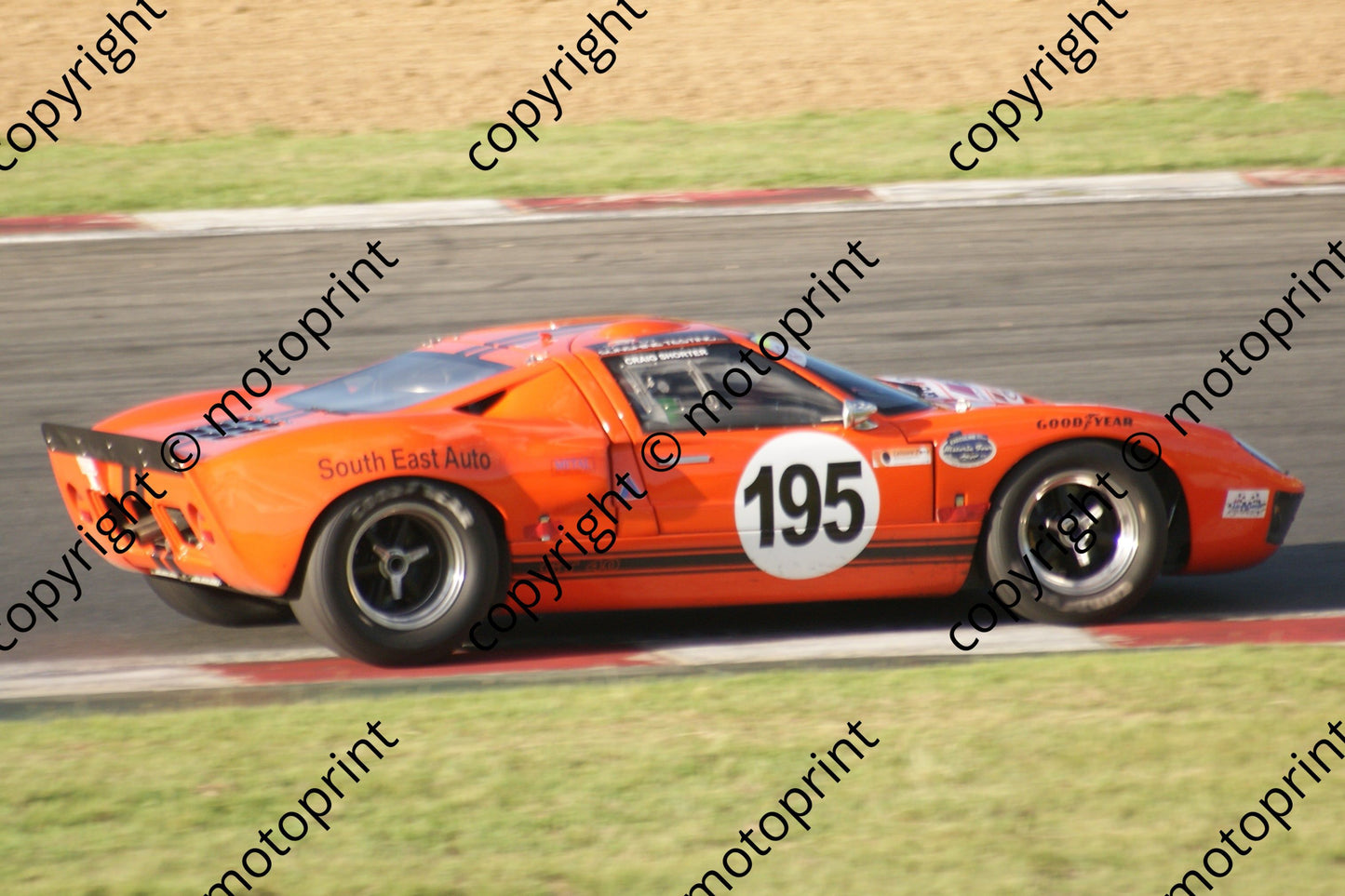 195 DSC01057