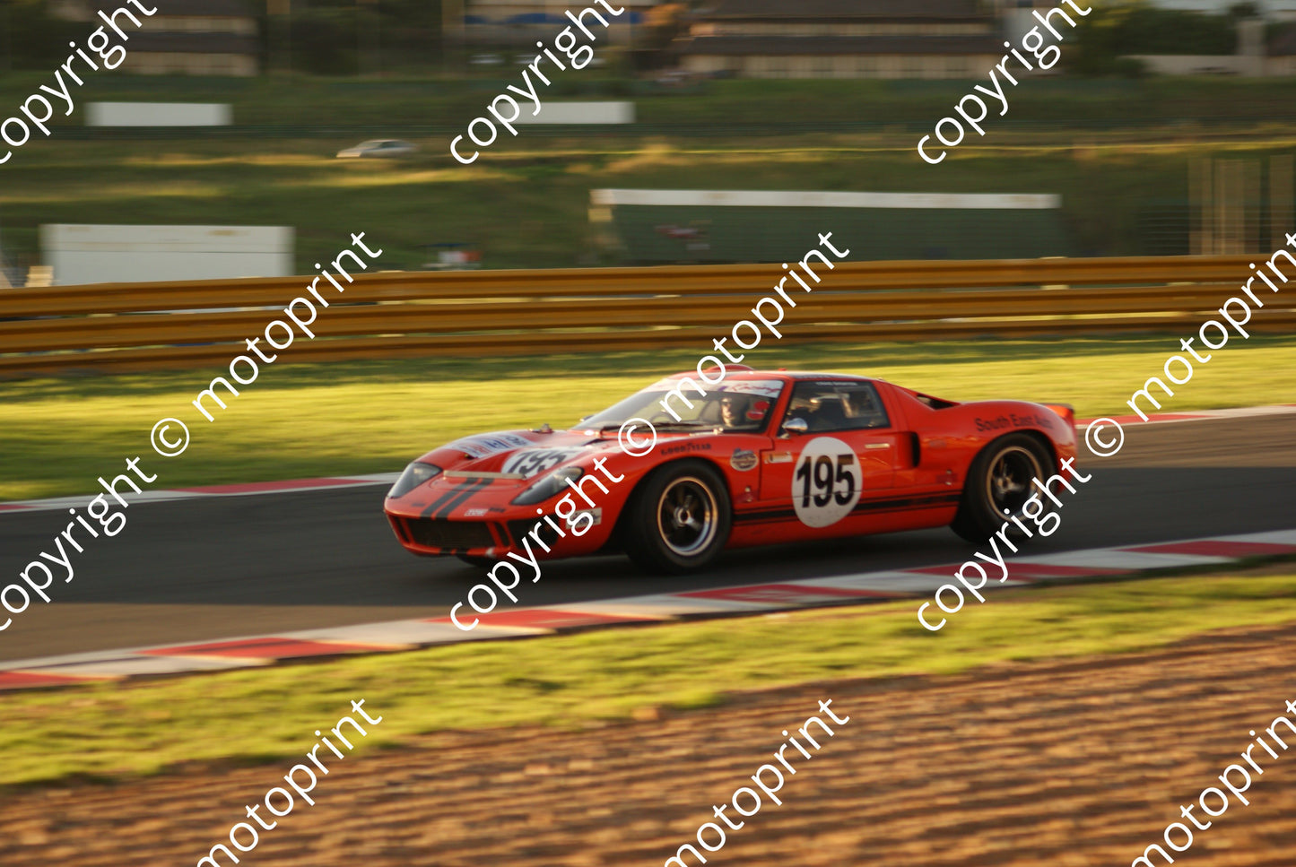 195 DSC01102