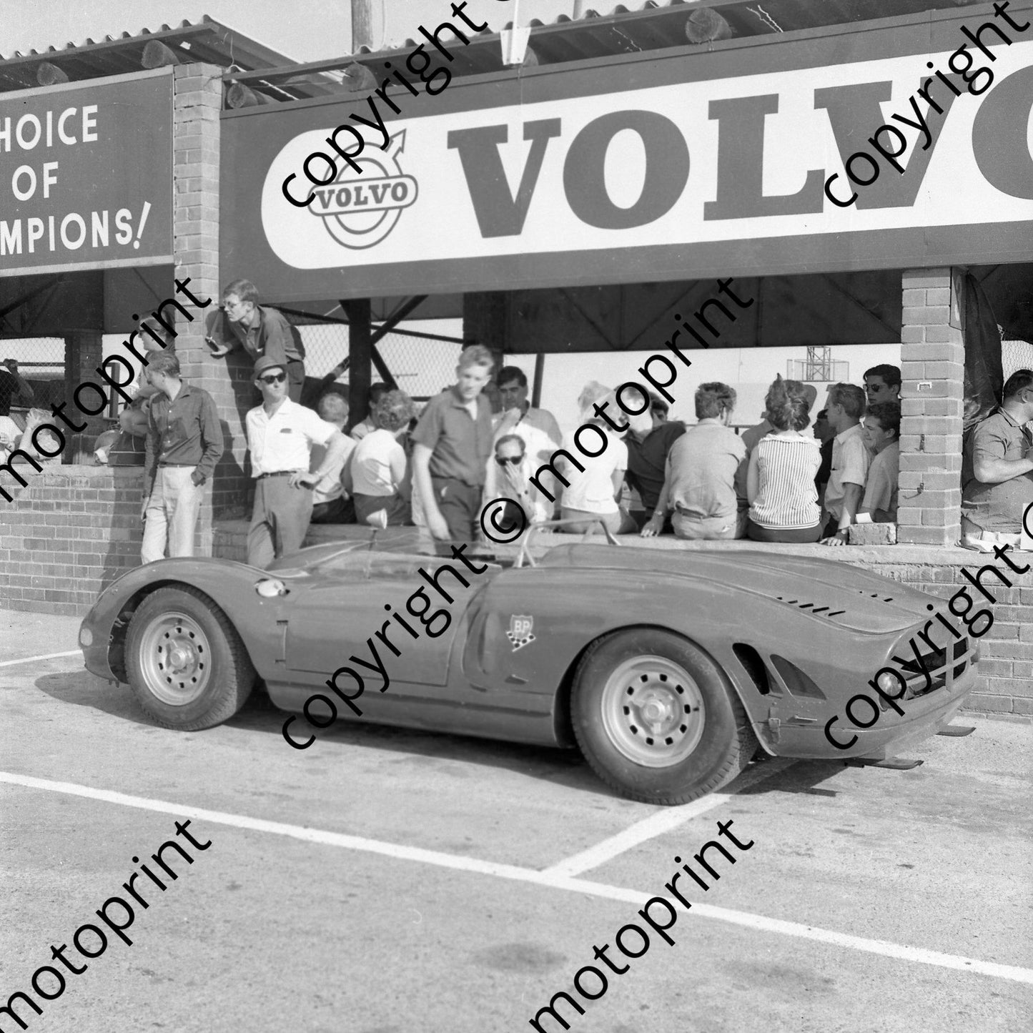 1965 1 David Piper Richard Attwood Ferrari 365 P2 (courtesy Ken Stewart) (6)