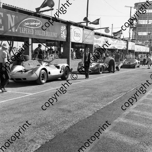 1965 2 McLaren Ford 4 Lola Ford T70 6  Ford GT40 (courtesy Ken Stewart) 684