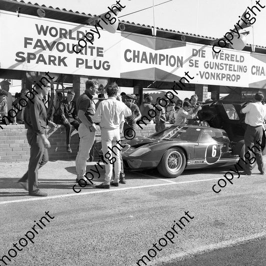 1965 6 Peter Sutcliffe, Innes Ireland in front of car, Ford GT40 (courtesy Ken Stewart)  (9)
