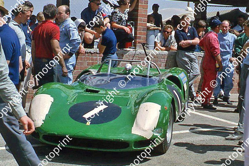 1965 9hr cars start line Ferrari P2 behind car to left Spence Piper to right Prophet far right (thanks Vito Momo via G Cavalieri)