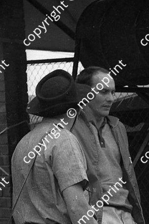 1966 10 Peter de Klerk talking to Cape photographer John Duncan cropped  (courtesy Ken Stewart)