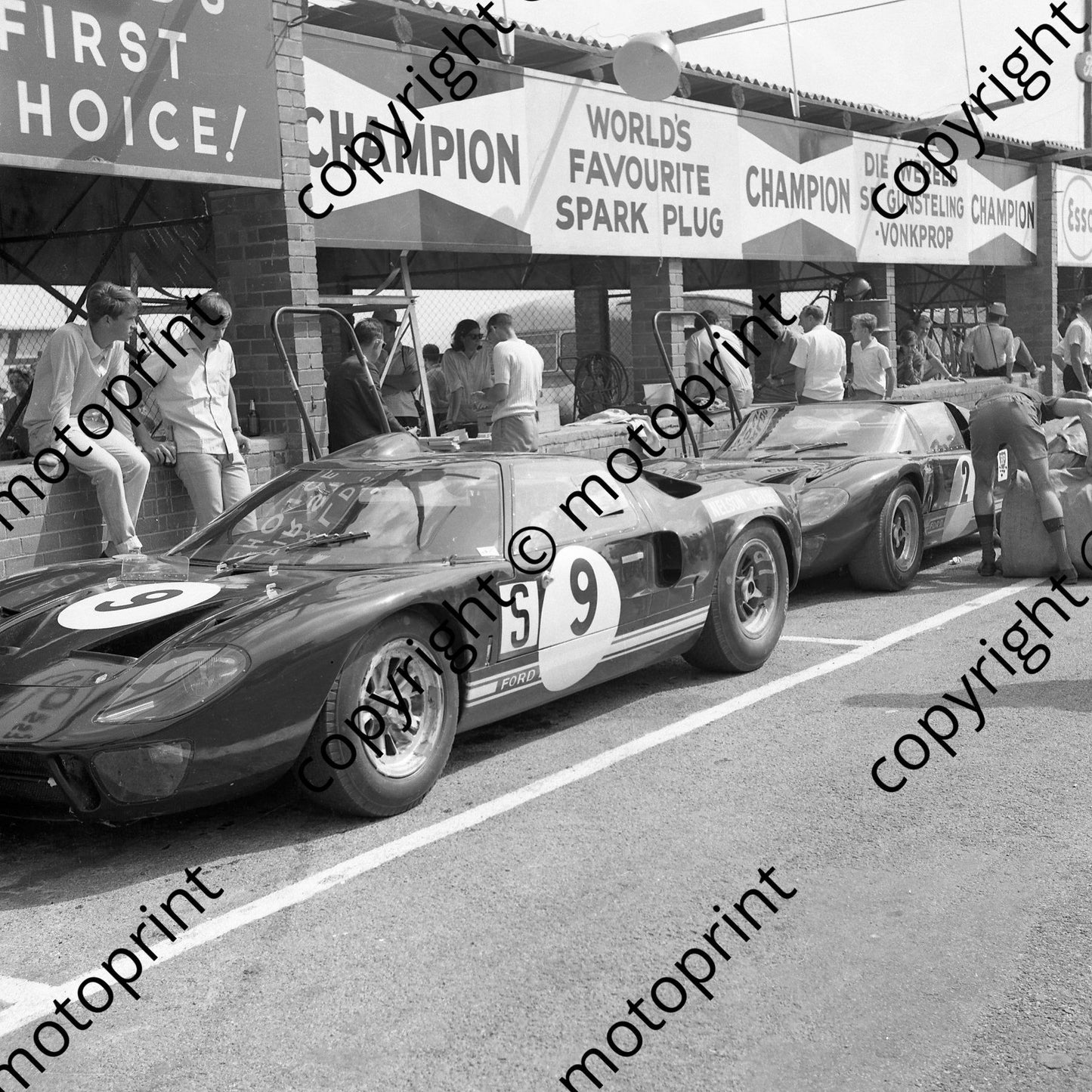1966 9 Ed Nelson Colin Crabbe Ford GT40 (courtesy Ken Stewart) (1)
