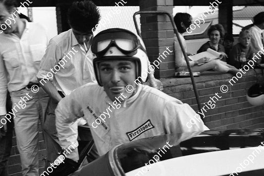1966 7 Bob Anderson Ferrari 275LM 716 cropped  (courtesy Ken Stewart)