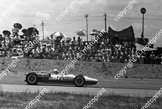 1967 SA GP 11 John Surtees Honda RA273  (2) cleaned
