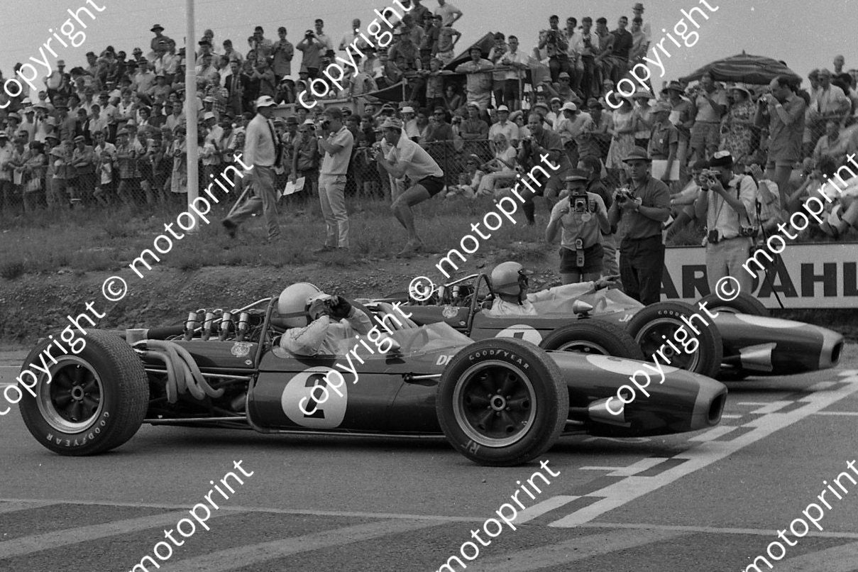1967 SA GP Denny Hulme, Jack Brabham both Brabham BT20s (courtesy Ken Stewart) cropped