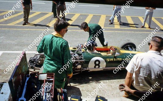 1967 SA GP Graham Hill Lotus BRM 43 pit road (thanks Vito Momo via G Cavalieri) 031