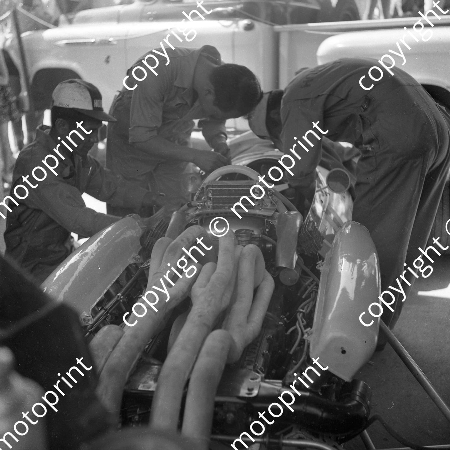 1967 SA GP Honda John Surtees (courtesy Ken Stewart)  735