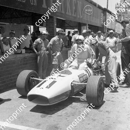 1967 SA GP John Surtees Honda RA273 (courtesy Ken Stewart) 062