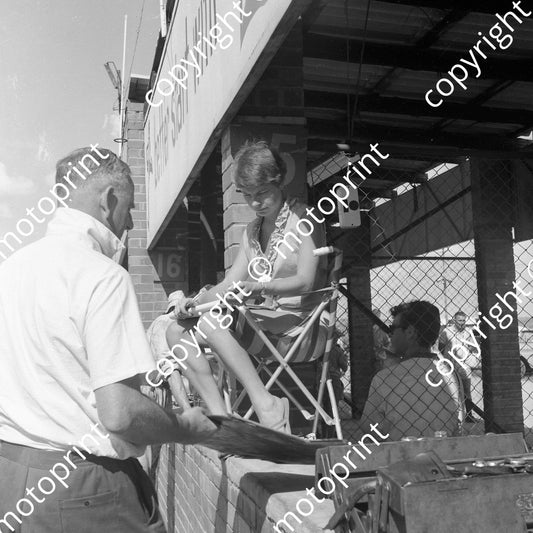 1967 SA GP Marie Edmee Anderson, Bob Anderson_s wife (courtesy Ken Stewart) 121