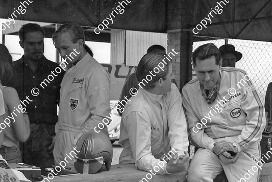 1967 SA GP Paddy Driver background with Mike SPence_ Graham Hill and Jack Brabham foreground (courtesy Ken Stewart) 105 cropped