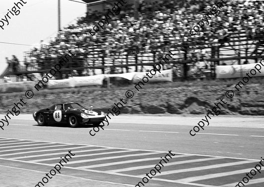 1967 SA GP support 88 Mike Hailwood Ferrari 250LM (courtesy David Swan) (1)