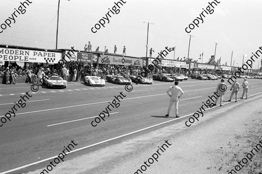 1968 0 Le Mans start note Hobbs running for injured Ickx beside Mirage (courtesy Ken Stewart) 345