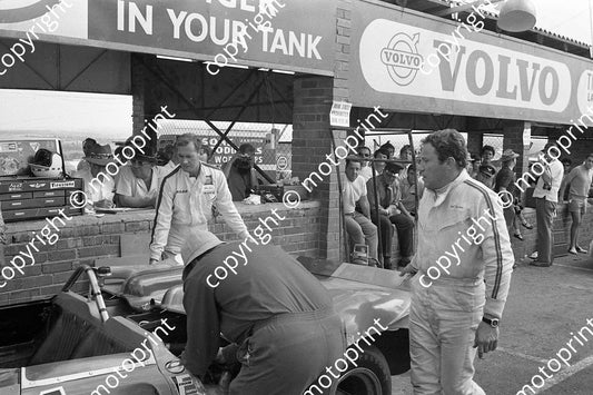 1968 4 Ferrari P4 CanAm Paul Hawkins John Love (courtesy Ken Stewart) (8)
