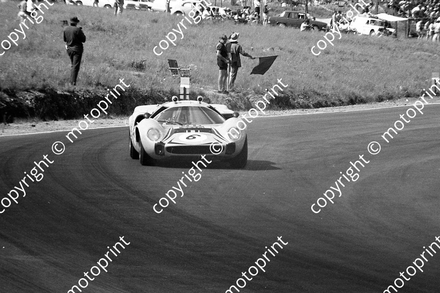 1968 6 Lola Chev Mike D' Udy Frank Gardner (courtesy Ken Stewart) 366
