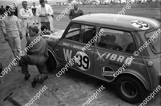 1968 6 hr D Pearson, K Wood Mini wheel change dupl