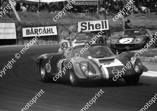 1968 8 Alfa T33 Teddy Pilette Rob Slotemaker 9  Alfa T33 Serge Trosch Karl von Wendt 7 Gt40 Guthrie Hailwood A4 (courtesy Ken Stewart)  (16)