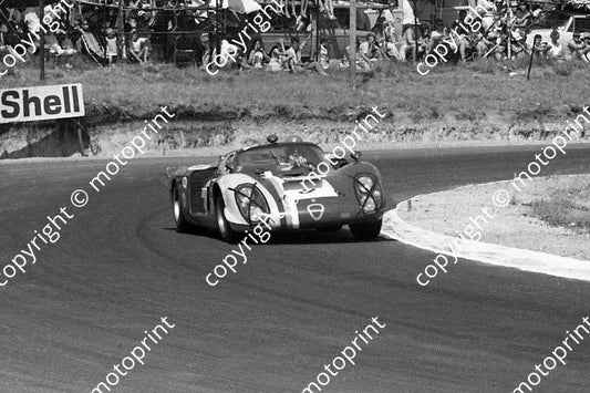 1968 9 Alfa T33 Serge Trosch Karl von Wendt (courtesy Ken Stewart) cropped 360