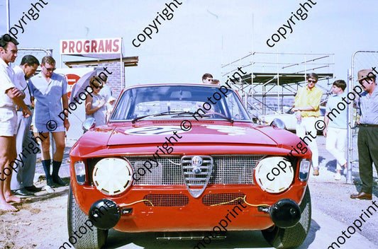 1968 9hr Alfa GTA Junior Alderton Driver (thanks Vito Momo via G Cavalieri) 041