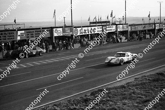 1968 9hr Chevron BMW B8 Brian Redman Tim Schenken (permission Malcolm Sampson) (7)
