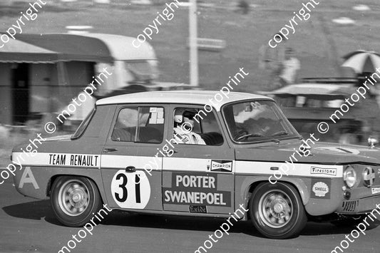 1968 9hr Kyalami Renault R8 Scamp Porter edited
