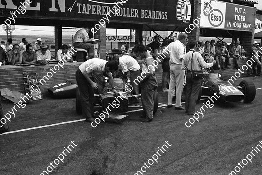 1968 SA GP Ferrari team cars (courtesy Ken Stewart) 032