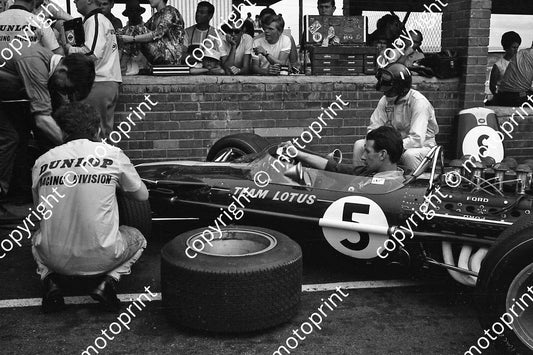1968 SA GP G Hill Lotus 49 (courtesy Ken Stewart) 022