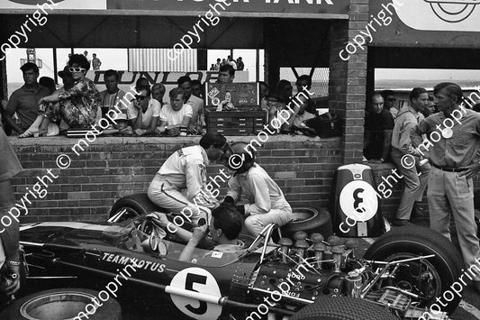 1968 SA GP Jim Clark,  Graham Hill and Lotus 49_ slight scratches on print (courtesy Ken Stewart) 023