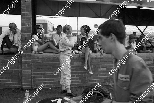 1968 SA GP Lynne, Mike Spence, ex Mrs Maggs (courtesy Ken Stewart) 057
