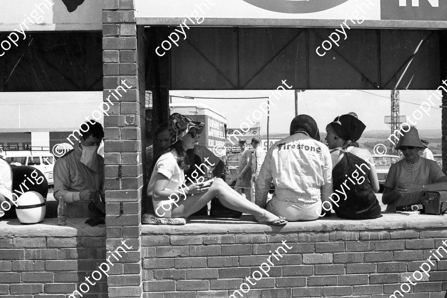 1968 SA GP Piers Courage, Lynne  Spence, Mike Spence, former Gail Maggs (courtesy Ken Stewart) 020