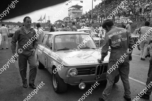 1969 24 BMW 2002 Peter Markham Frank Wingels 507
