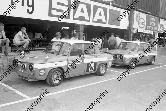 1969 28 Renault Gordini Scamp Porter Geoff Mortimer 29 Phil Porter Chris Swanepoel 522