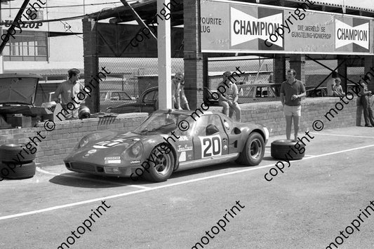 1969 9hr 20 Chevron B8 J Holme J Rowe (17)