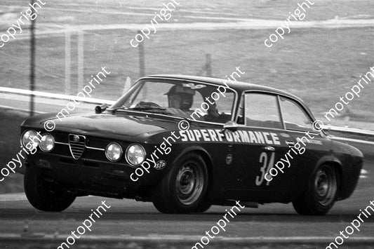 1969 9 hr34 Alfa GTV Basil van Rooyen Dave Charlton (permission Malcolm Sampson Motorsport Photography 290