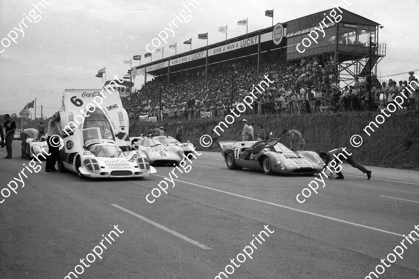1969 9hr grid Porsche 917, Lola T70 Gunston, 7 Lola T70 D_ Udy (28)