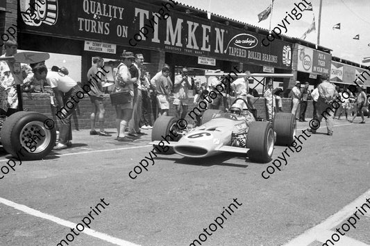 1969 SA GP Bruce McLaren M7 single wing (courtesy Ken Stewart) 101
