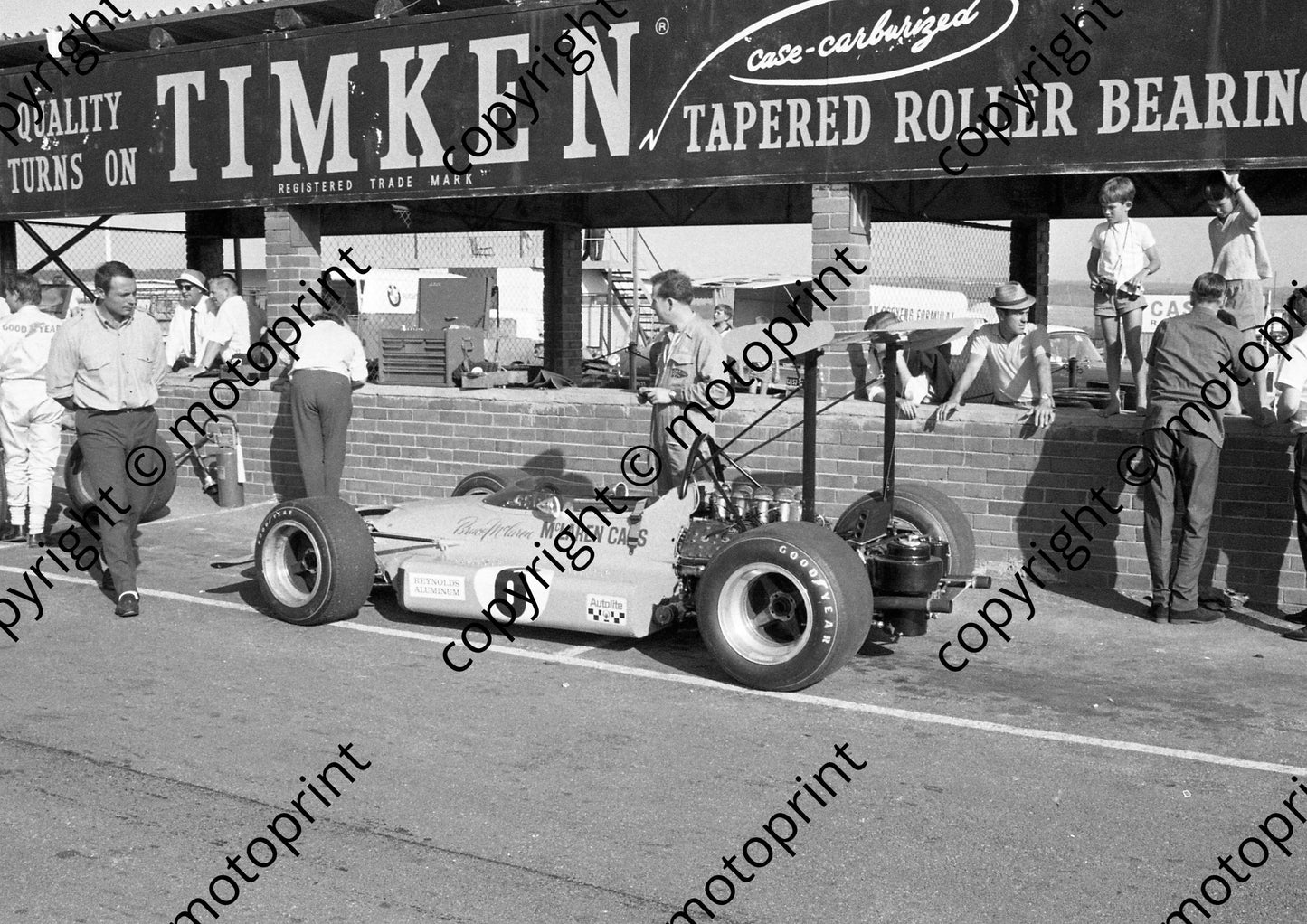 1969 SA GP Bruce McLaren car M7a (courtesy Ken Stewart) 071