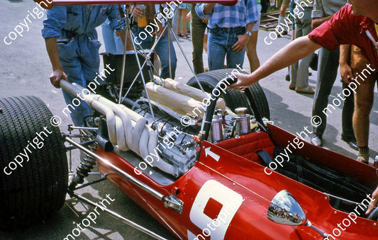 1969 SA GP Ferrari 312 eng detail pits (thanks Vito Momo via G Cavalieri) 044