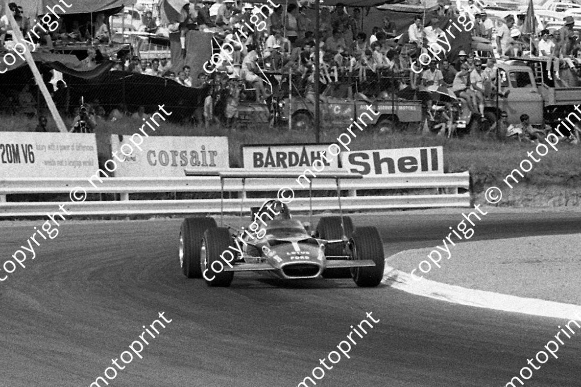 1969 SA GP Graham Hill Lotus 49 183 cropped (courtesy Ken Stewart)