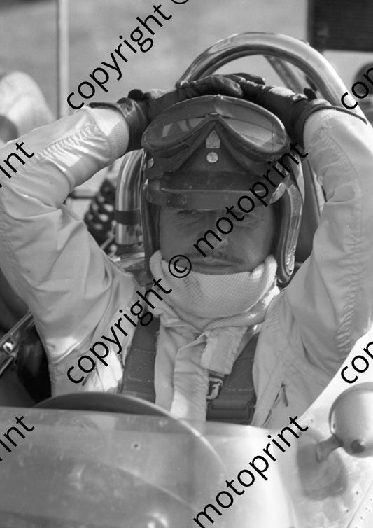 1969 SA GP Graham Hill in a cramped cockpit (courtesy Ken Stewart) 051