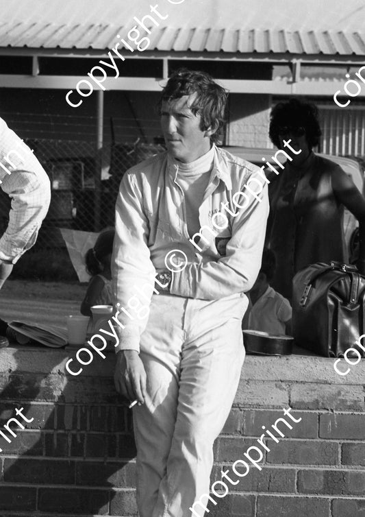 1969 SA GP Jochen Rindt lights up a Players Gold Leaf (courtesy Ken Stewart) 050