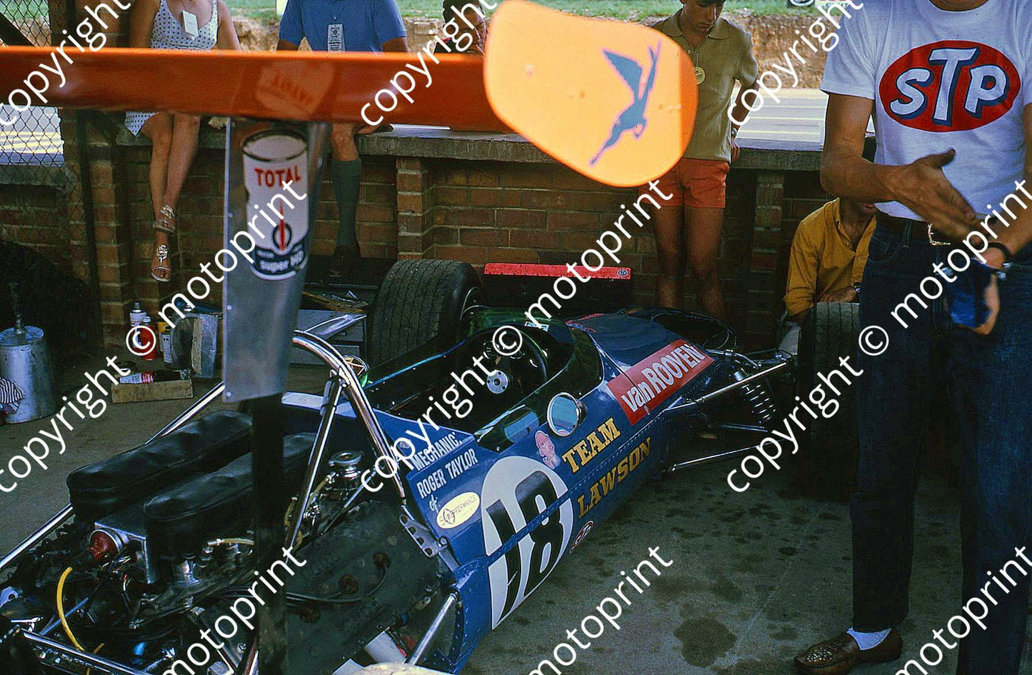 1969 SA GP McLaren M7a Basil van Rooyen (thanks Vito Momo via G Cavalieri) 014
