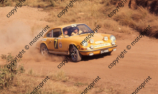 1969 Total Rally 7 Frans Kirsten Graham Johnson Porsche 911 (Ben van Rensburg) (17)