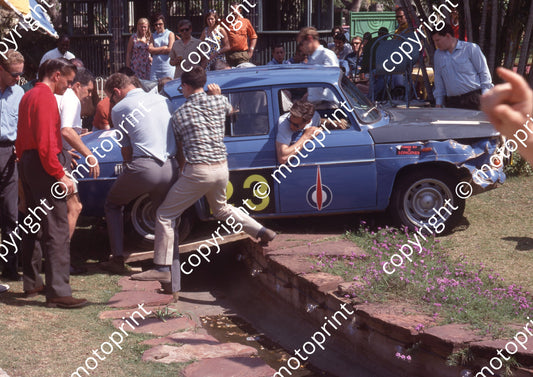 1969 Total Rally ee 23 Chris Swanepoel, Gus Crous R8 (Ben van Rensburg) (11)