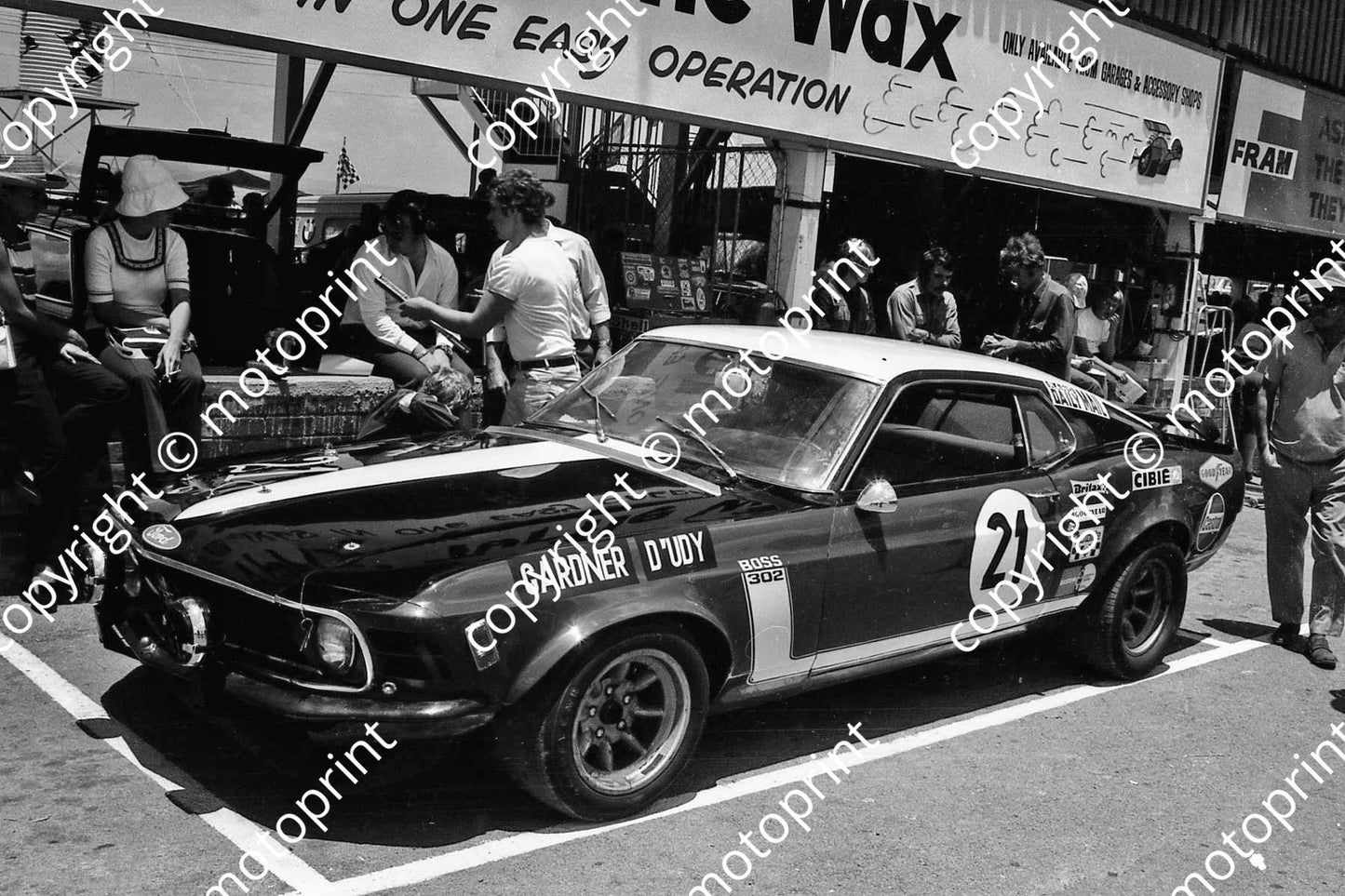 1970 21 Mustang  Mike D_Udy Frank Gardner (thanks Ken Stewart) 630