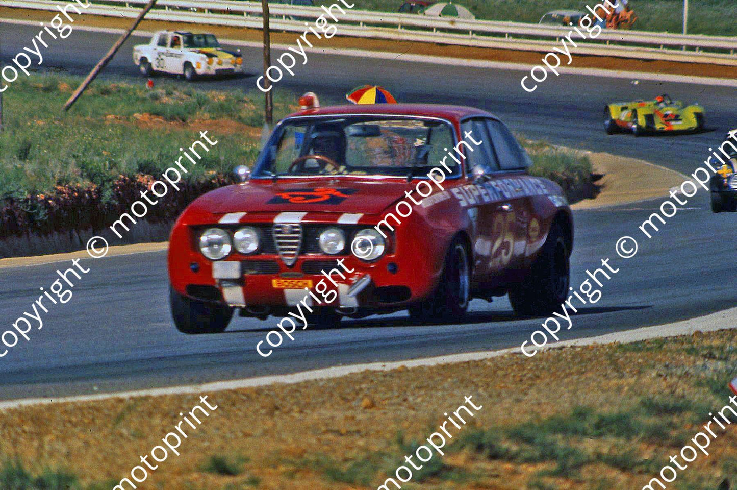 1970 9hr Alfa GTAm Chatz Keizan Leeukop_ Porsche 906 van Buuren WHitehouse, R8 Scamp Porter Mortimer (thanks Vito Momo via G Cavalieri) 006