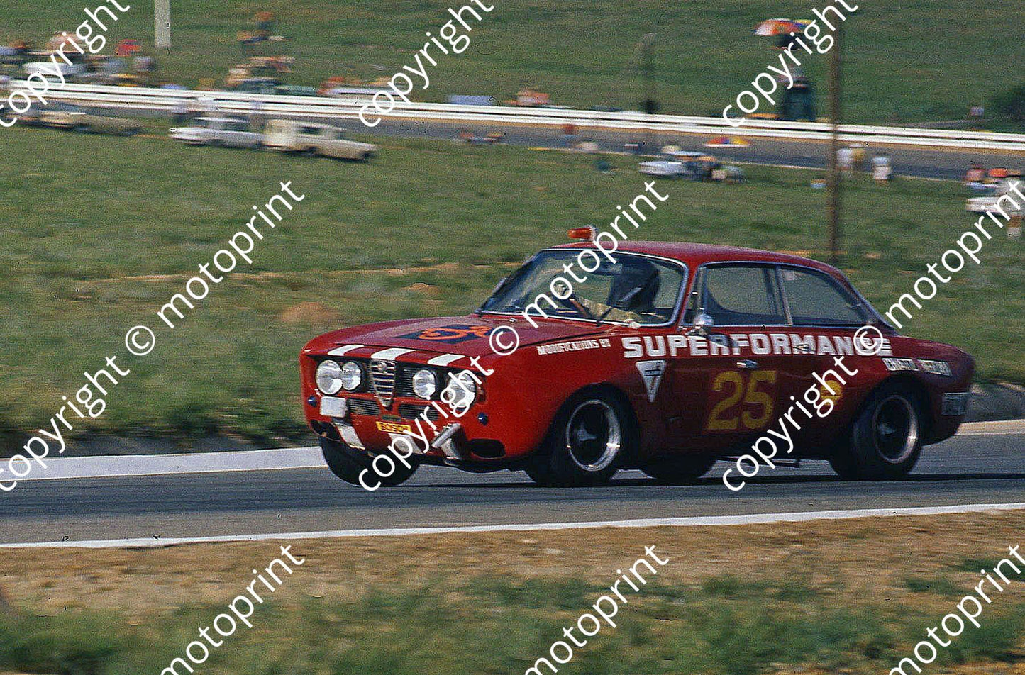 1970 9hr Alfa GTAm Chatz Keizan Leeukop (thanks Vito Momo via G Cavalieri) 040